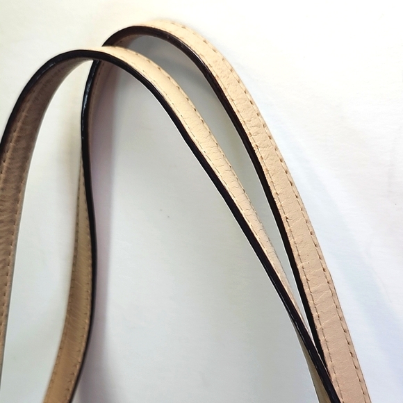 Michael Kors Jet Set Leather Tote - Picture 7 of 13